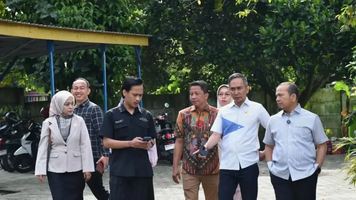Rombongan Komisi III DPRD Kota Pekanbaru saat meninjau SDN 189 Kota Pekanbaru pada Kamis (7/5/2026), (Humas DPRD Kota Pekanbaru)