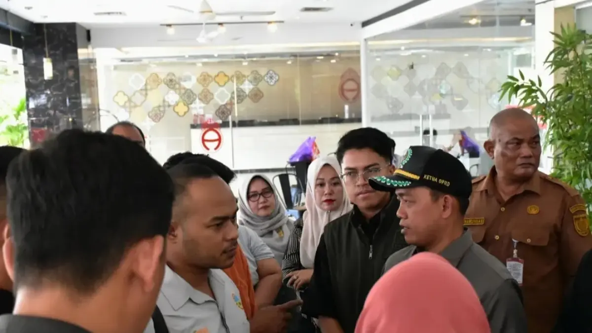 Tanggapi Aduan Pedagang, Komisi II Turut Langsung ke Pasar Kodim