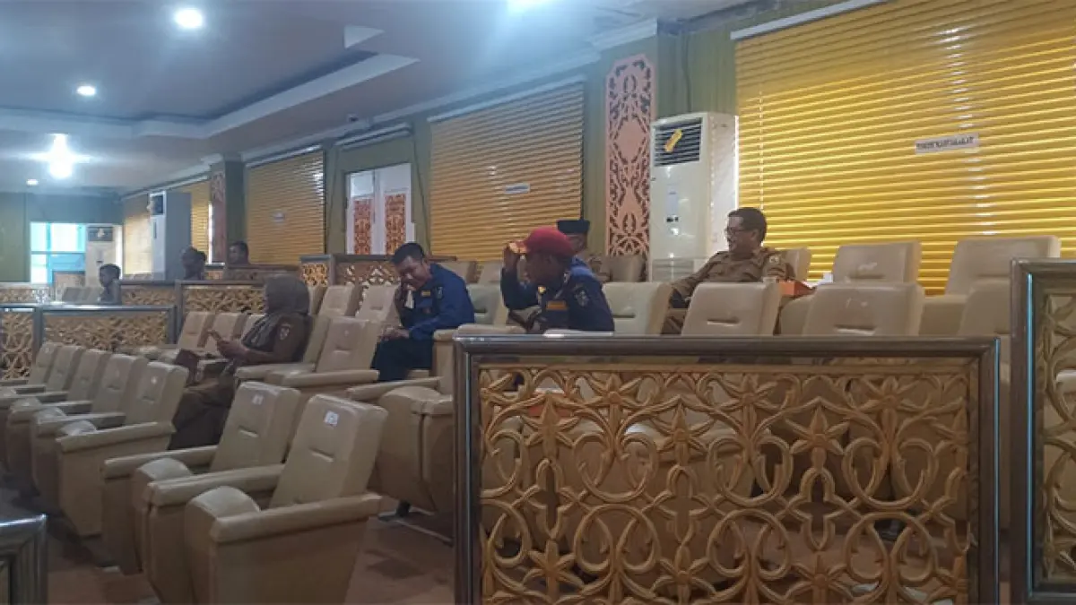 Kehadiran pejabat Pemkab Pelalawan minim dalam rapat paripurna agenda LKP kepala daerah tahun anggaran 2025, Selasa (2/6/2026) di ruang rapat DPRD Pelalawan. (Istimewa)
