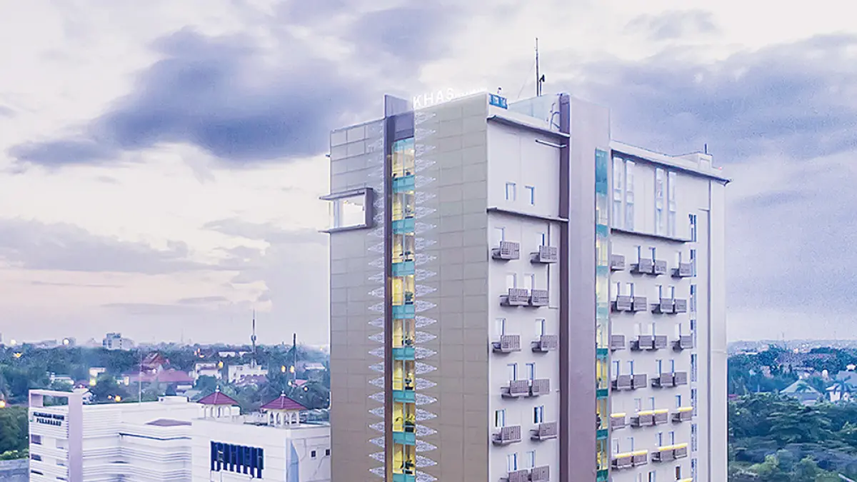 Gedung Khas Pekanbaru Hotel di Jalan Jenderal Sudirma, Kota Pekanbaru. (khas pekanbaru hotel untuk riau pos)