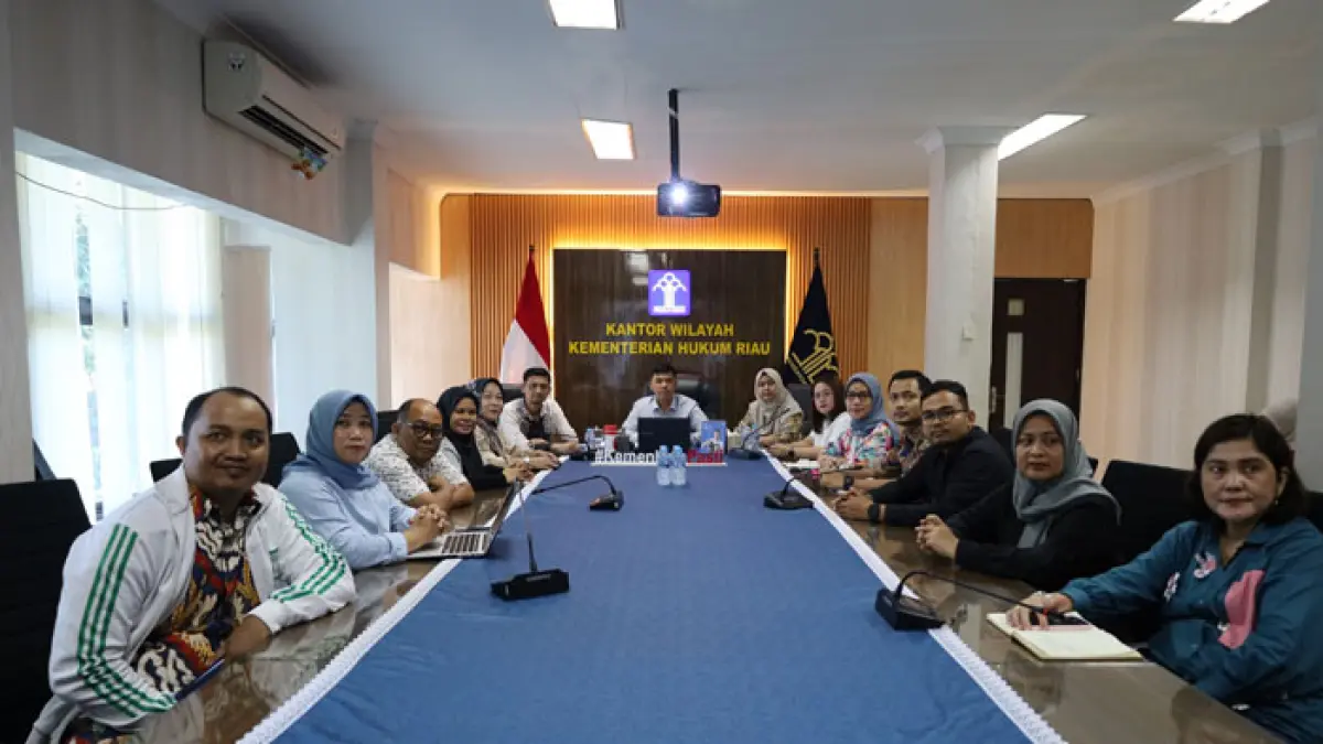 Kakanwil Kemenkum Riau Rudy Hendra Pakpahan dan jajaran mengikuti Forum Pengaduan Pelayanan Publik bertajuk 