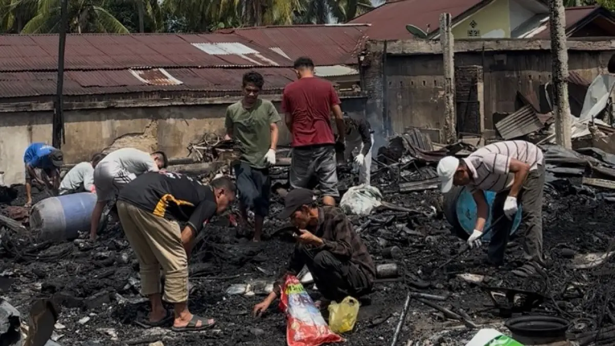 Delapan unit bangunan ruko semipermanen di wilayah Rimbo Panjang, Sabtu (6/6/2026) sekitar pukul 10.00 WIB. (Istimewa