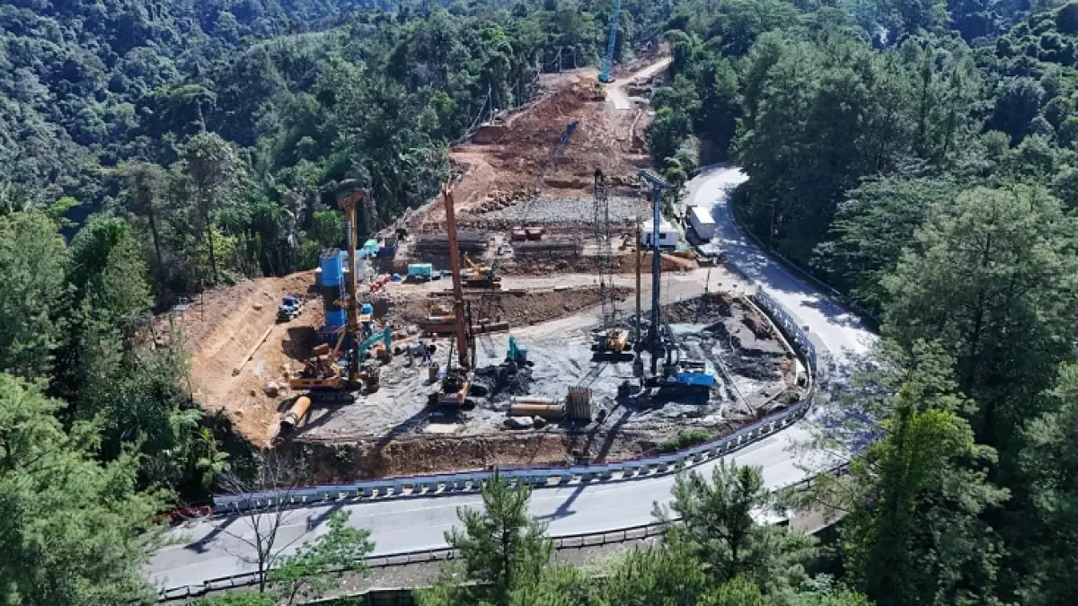 Progres pembangunan Flyover Panorama I Sitinjau Lauik secara fisik sudah mencapai 18,755% per 25 Mei 2026, sementara pengadan lahan sudah tuntas 100 persen. (Hutama Karya)