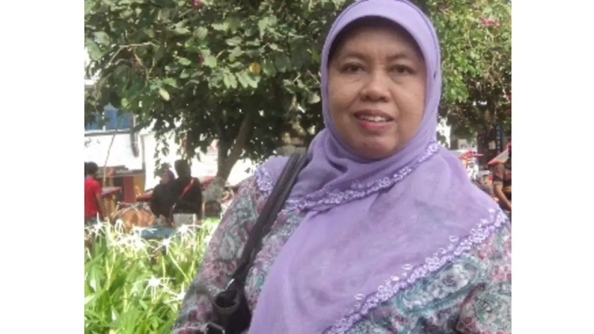 PROF DR YELMIDA A MSi. (JPG)