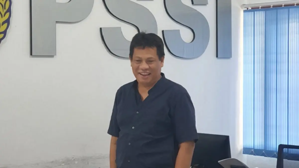 Sekretaris Umum PSSI Riau Agus Samsir mengatakan 63 tim mendaftar ikut Piala Soeratin Zona Riau 2026. (Denny Andrian/Riaupos.co)