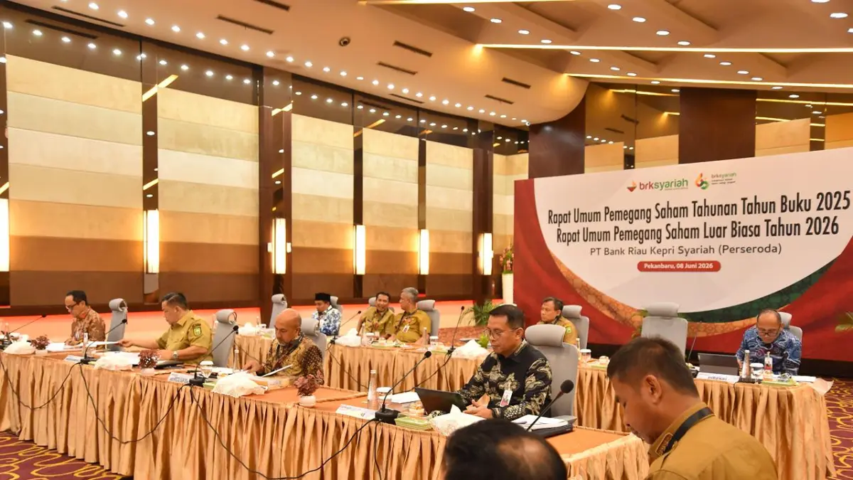 Rapat Umum Pemegang Saham (RUPS) Tahunan Tahun Buku 2025 dan Rapat Umum Pemegang Saham Luar Biasa (RUPS-LB) Tahun 2026 Bank Riau Kepri Syariah  di Ballroom Menara Dang Merdu BRK Syariah, Pekanbaru, Senin (8/6/2026).