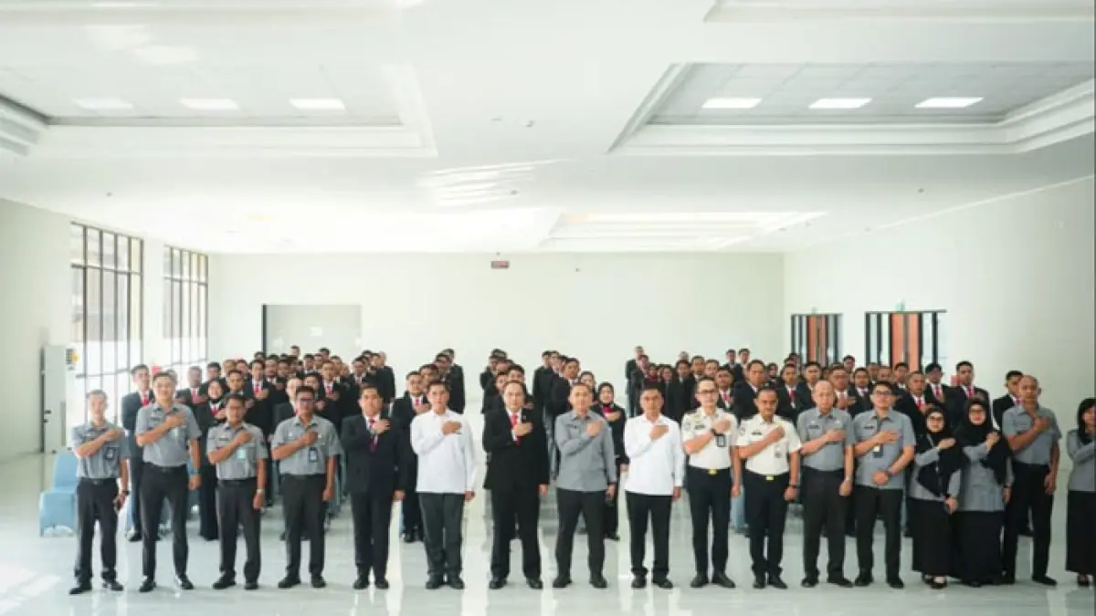 Peserta Diklat PPNS Bidang Kekayaan Intelektual berbagai wilayah di Indonesia berfoto bersama pada hari pembukaan, Senin (8/6/2026). (Humas Kanwil Kemenkum RI untuk Riaupos.co)