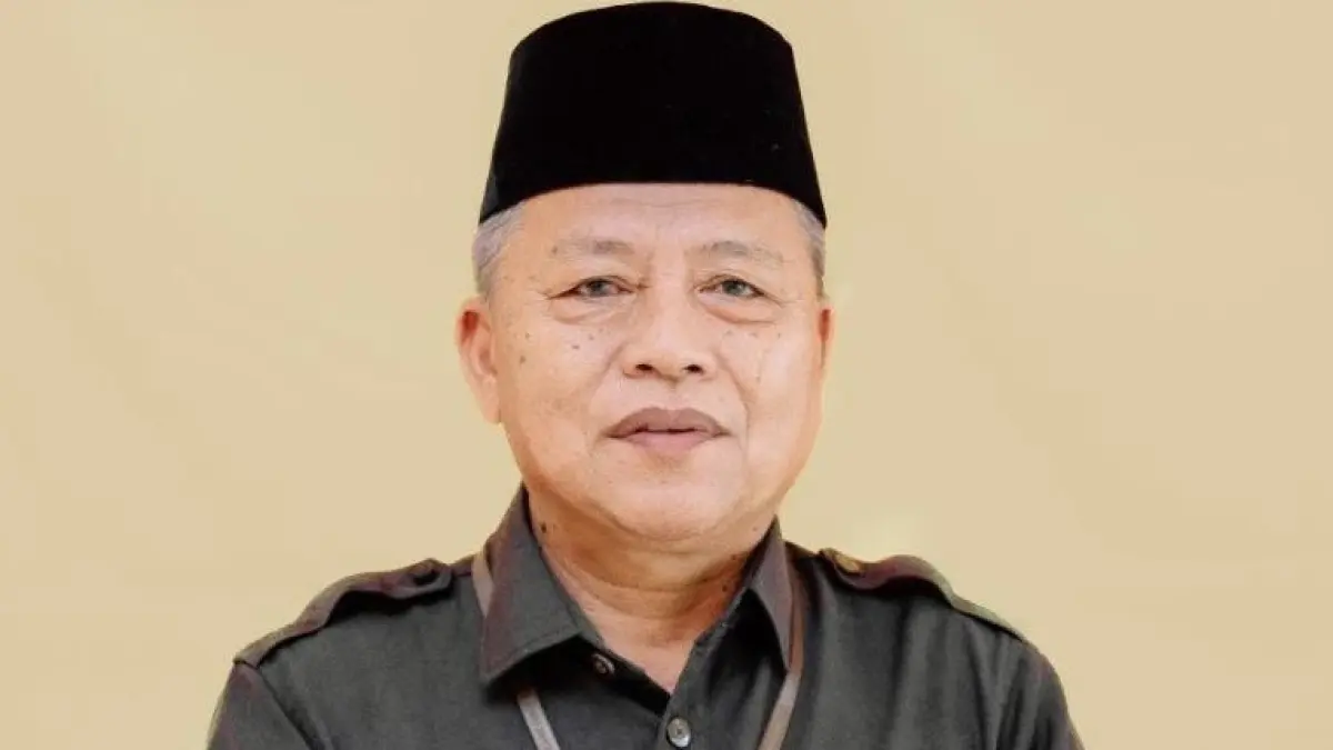 Kepala SMA Sains Tahfizh Islamic Center Siak Drs H Nursya.(DOK.RIAUPOS.CO)