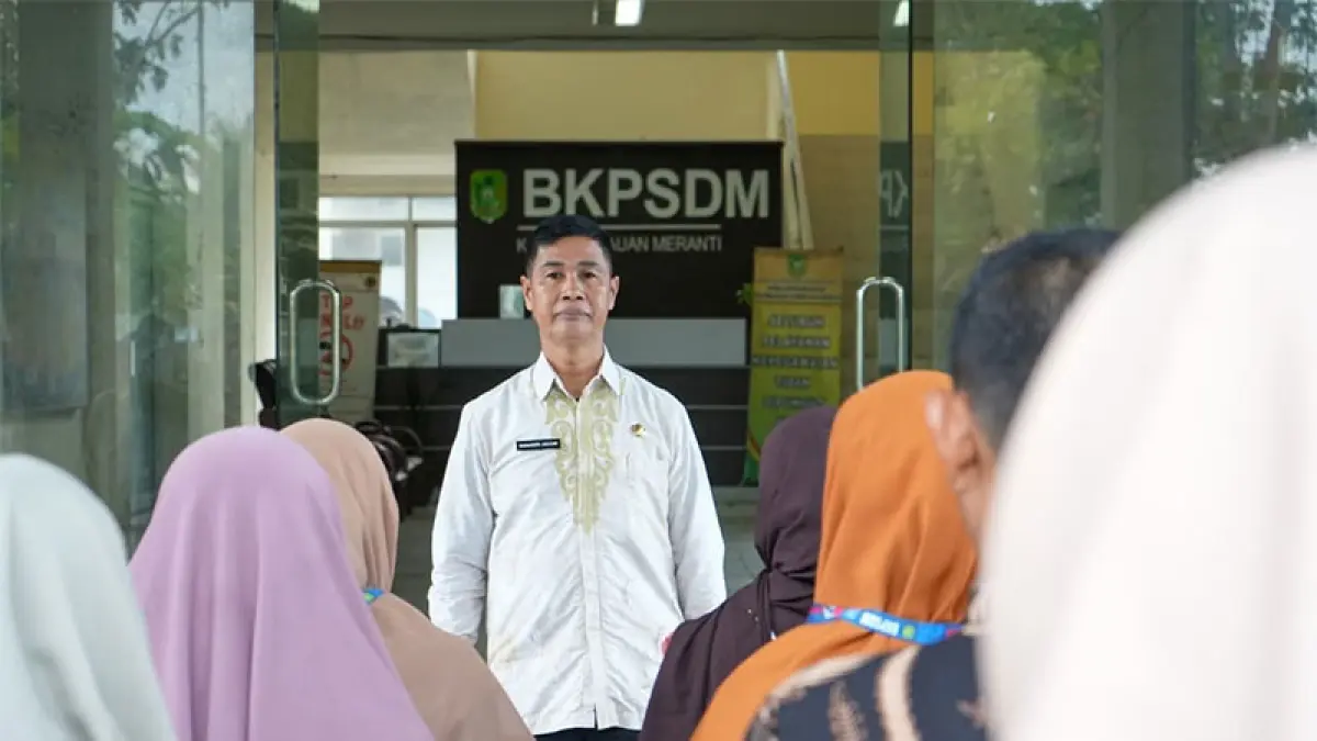 Sekretaris Daerah Kepulauan Meranti H Sudandri Jauzah memberikan arahan jelang dimulainya Latsar calon ASN, Gelombang I, Kamis (11/6/2026). (Istimewa)