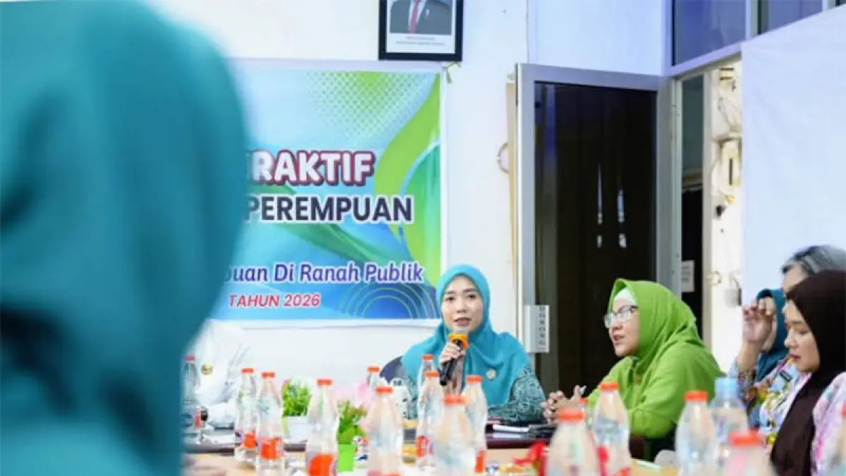 Ketua TP PKK Kabupaten Inhu Suci Rahmiani Ade, saat menyampaikan pendapatnya tentang upaya pencegahan LGBT, akhir pekan kemarin. &nbsp;Foto Diskominfotik Inhu