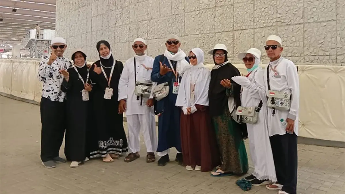 Sejumlah jemaah haji asal Kabupaten Inhu yang tergabung di kloter 10 usai melontar jumrah, baru-baru ini. Foto jemaah haji Inhu