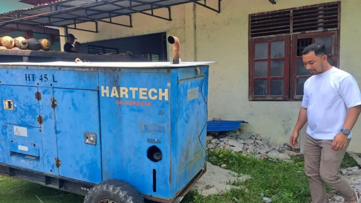 Genset PUPR yang dipinjamkan kepada RSUD Kepulauan Meranti. (Istimewa)