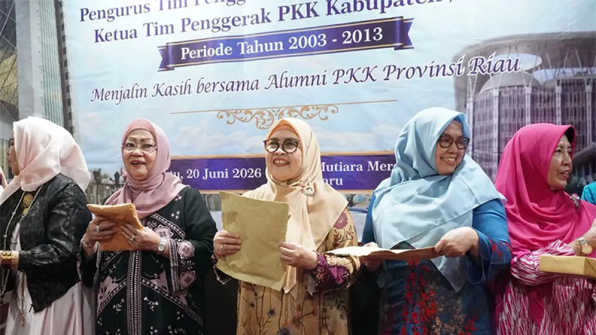 Pertemuan para mantan pengurus TP PKK Provinsi Riau dan Ketua TP PKK kabupaten/kota se-Riau periode 2003-2013 di Hotel Mutiara Merdeka, Pekanbaru, Sabtu (20/6/2026). (Istimewa)

