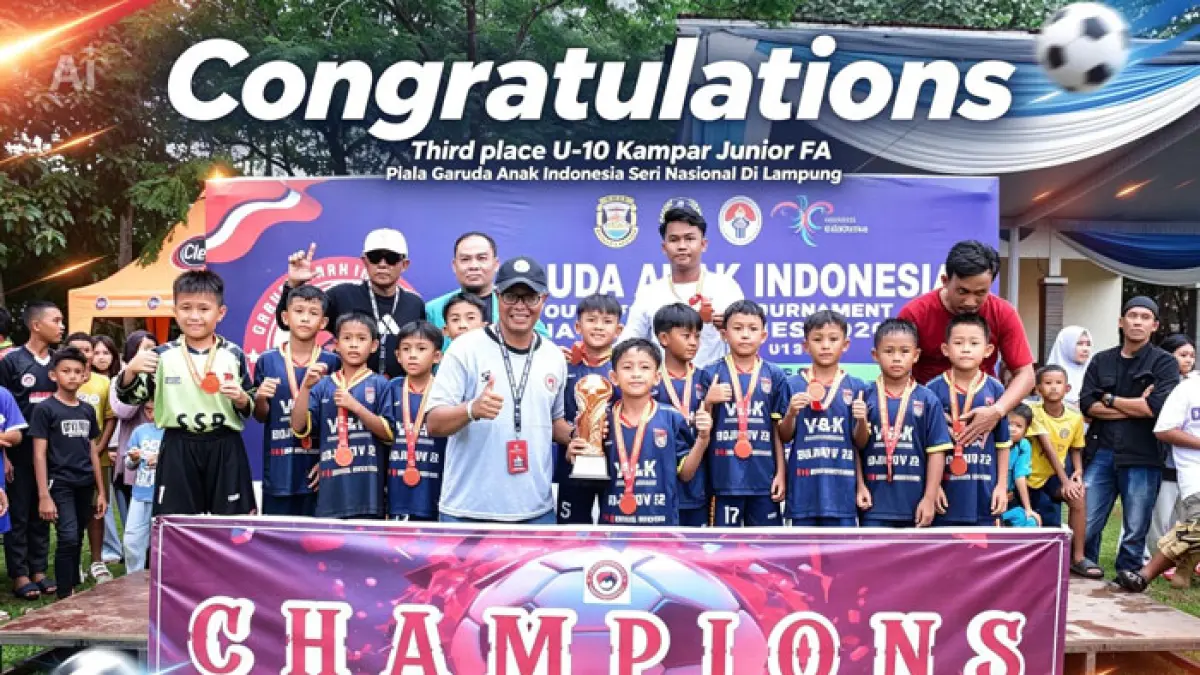 Tim sepak bola usia dini Kampar Junior Football Academy (FA) U-10 berhasil meraih juara III pada ajang Piala Garuda Anak Indonesia (GIA) Seri Nasional 2026 yang berlangsung di Provinsi Lampung, Sabtu (21/6/2026).(Coach Kampar Junior FA untuk Riaupos.co)