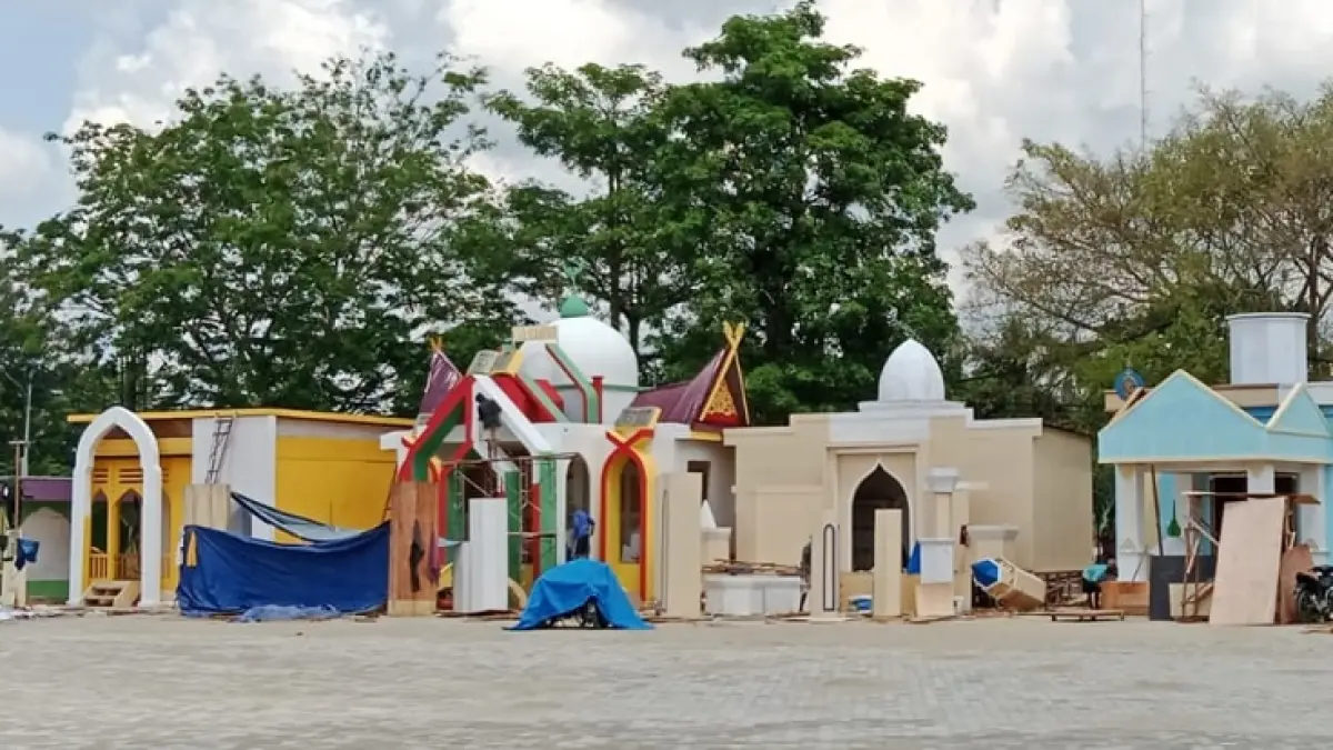 Kondisi stan kabupaten/kota di kawasan Astaqa Utama MTQ Riau, Selasa (23/6/2026). (Desriandi Candra/Riaupos.co)