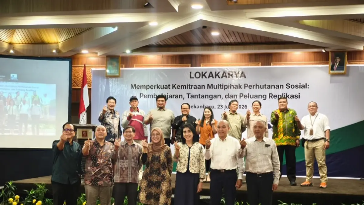 Lokakarya memperkuat kemitraan multipihak perhutanan sosial sebagai pembelajaran, tantangan dan peluang replikasi di Pekanbaru, Selasa (23/6/2026). (ISTIMEWA)
