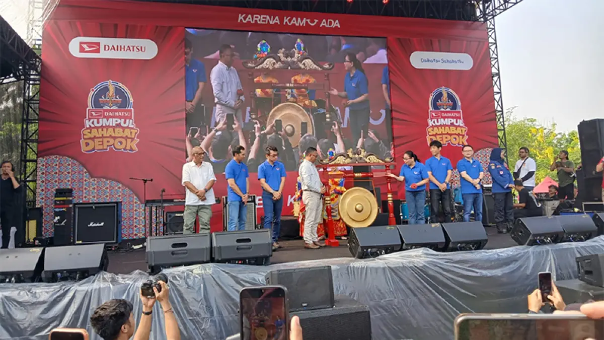 Manajemen Daihatsu & perwakilan Pemko Depok membuka acara Daihatsu Kumpul Sahabat Depok, Ahad (21/6/2026). (Istimewa)
