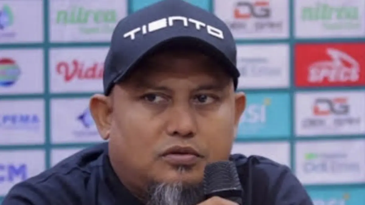 Akhyar Ilyas resmi jadi pelatih PSPS Pekanbaru menggantikan Aji Santoso.(DOK.RIAUPOS.CO) 