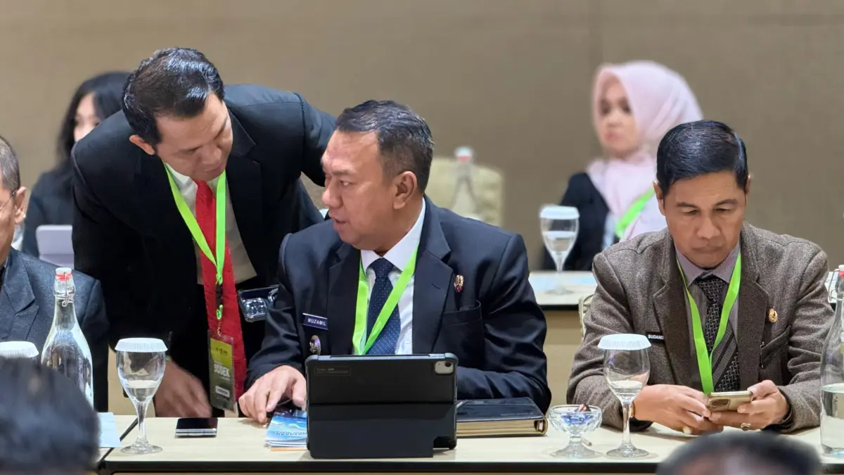 Wakil Bupati Kepulauan Meranti Muzamil ketika menghadiri Persidangan Tim Teknik dan Kelompok Kerja Pembangunan Sosial Ekonomi Malaysia–Indonesia (Sosek Malindo) ke-22 di Batam, yang berlangsung 22–26 Juni 2026.(PEMKAB MERANTI UNTUK RIAUPOS.CO)
