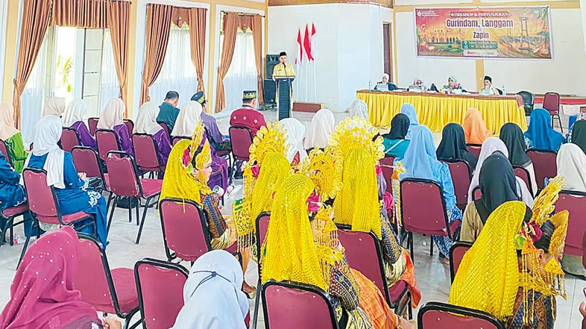 PEMBUKAAN: Suasana pembukaan Workshop dan Pertunjukan Tradisi Gurindam, Langgam, dan Zapin Melayu di Sabak Auh, Siak, Jumat (19/6/2026). (Creative Home Bedelau Artistic  untuk Riau Pos)
