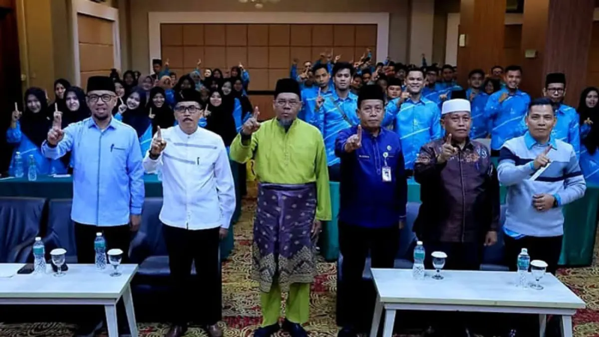 Pemko Pekanbaru resmi melepas kafilah MTQ ke-44 tingkat Provinsi Riau yang akan digelar di Kabupaten Kuantan Singingi. (Dokpim Pekanbaru untuk Riaupos.co)