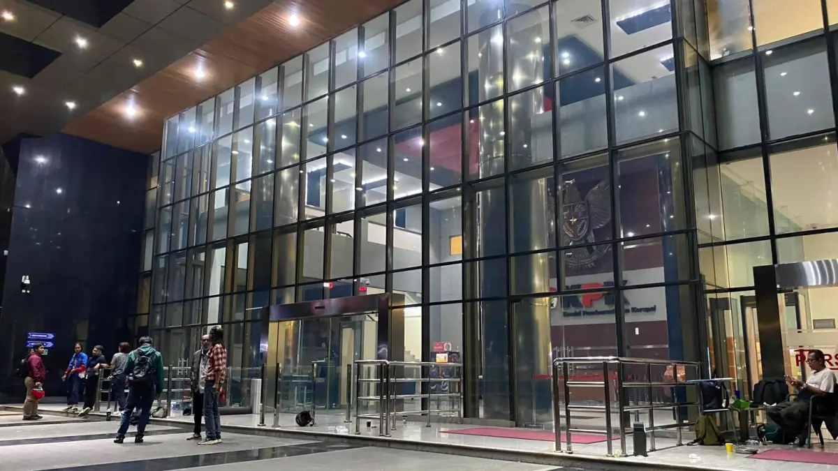 Ilustrasi, suasana lobi gedung merah putih KPK saat malam hari, di Kuningan Persada, Jakarta Selatan.(DOK.RIAUPOS.CO6