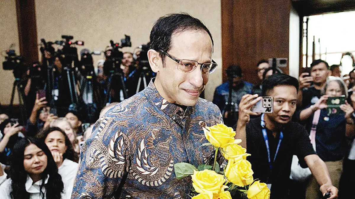 Nadiem Makarim (R), Indonesia