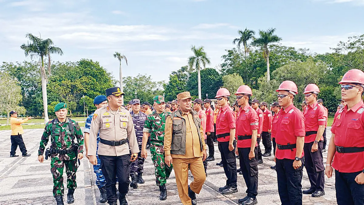 Apel Gelar Pasukan dan Gelar Sarana dan Prasarana (Sapras) Siaga Darurat Karhutla Tahun 2026 yang digelar di Lapangan Upacara Kantor Bupati Siak, Selasa (30/6/2026). (RAPP UNTUK RIAU POS)