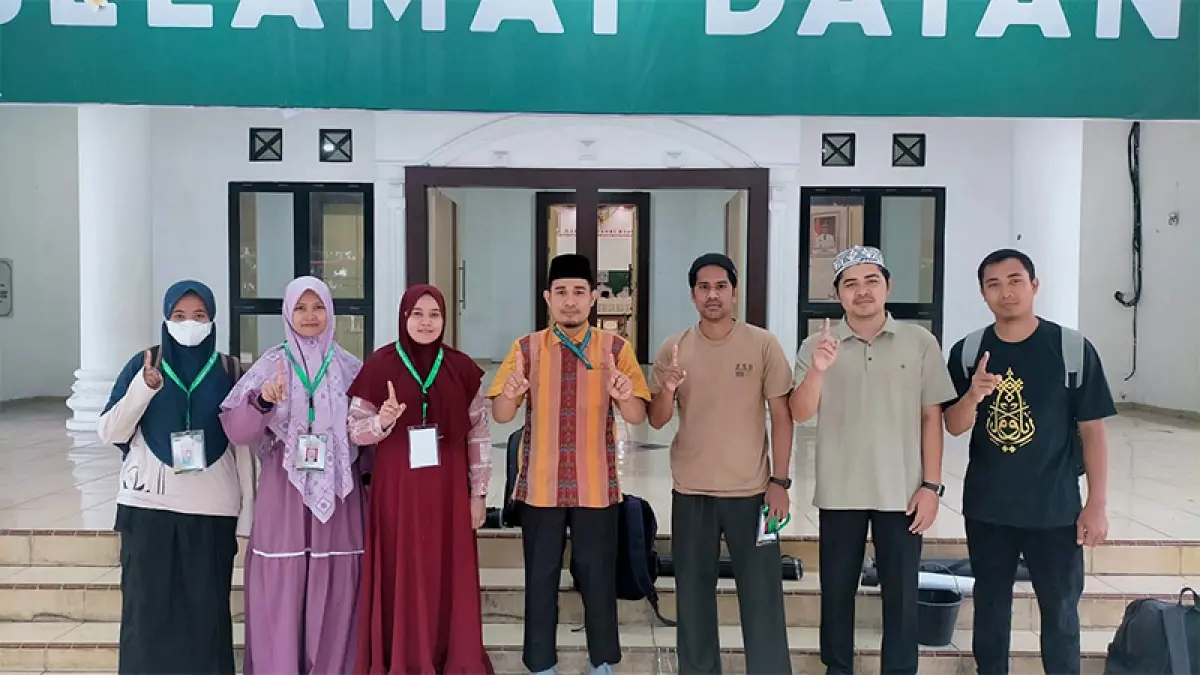 Sebagian kaligrafer kafilah Rohil yang berhasil masuk final pada MTQ Riau ke-44 di Kuansing. (LPTQ Rohil untuk Riaupos.co)