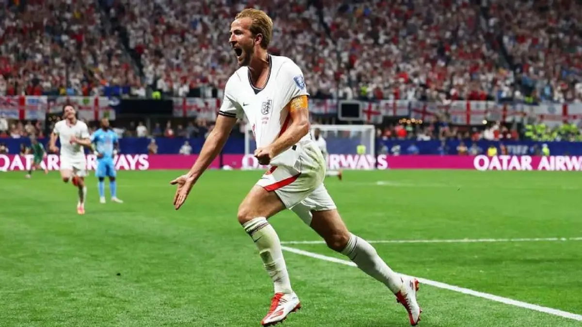 Harry Kane mencetak dua gol untuk memastikan tempat Inggris di babak 16 besar Piala Dunia. (Getty Image)