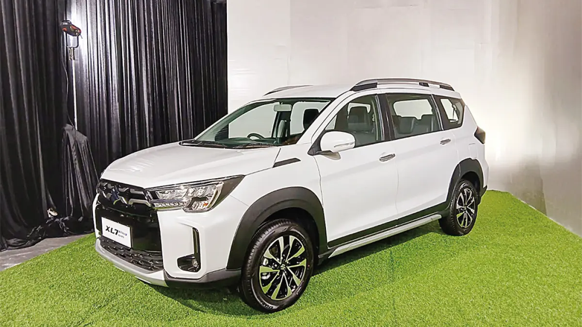 Wajah baru Suzuki Xl 7 Hybrid New Beta saat ditampilkan di Studio Sepat 72, Jakarta Selatan, Jumat (26/6/2026). (PT Suzuki Indomobil Sales untuk riau pos)