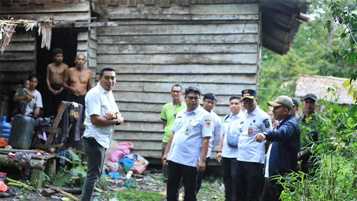 Verifikasi data penerima Program BPS di salah satu kecamatan Kepulauan Meranti belum lama ini. (Istimewa)
