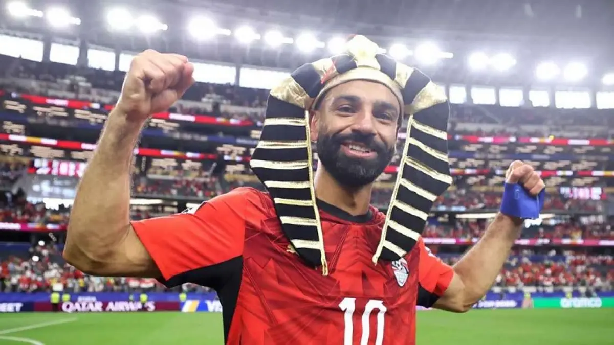 Mohamed Salah merayakan setelah membantu Mesir mengalahkan Australia di babak 32 besar Piala Dunia. (Getty Images)