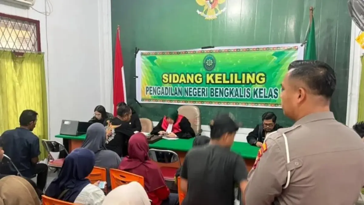 Proses sidang keliling perkara pelanggaran lalu lintas di Kantor Camat Mandau berlangsung lancar dan aman pada, Jumat (3/7/2026).&nbsp;(Istimewa)
