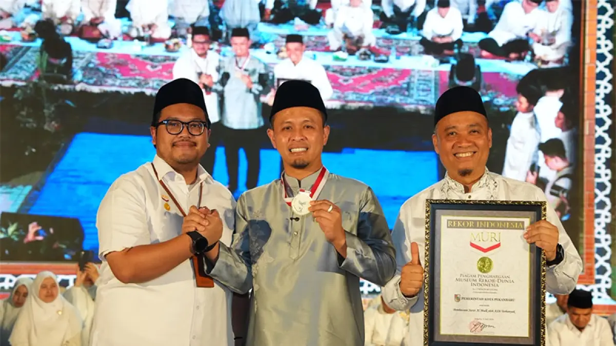 Ribuan ASN Ikuti Mengaji Massal dan Tabligh Akbar, Pemko Pekanbaru Pecahkan Rekor MURI. Dokpim pemko pekanbaru