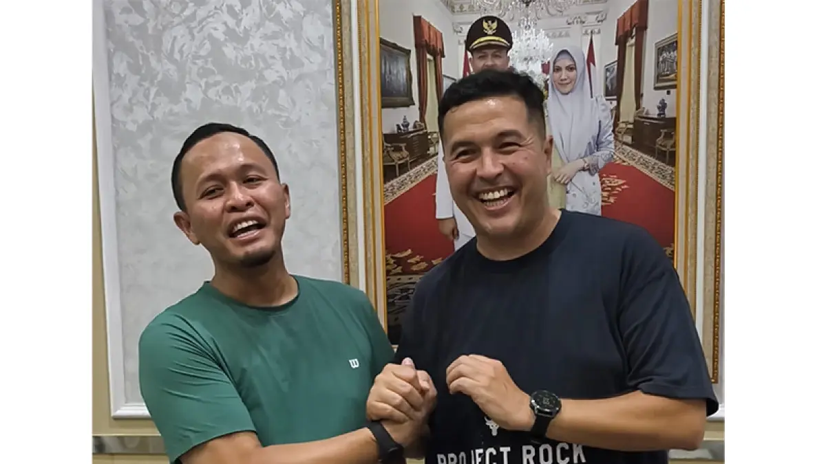 Rifat Sungkar bersama Wako Pekanbaru Agung Nugroho, Sabtu (4/7/2026).(M ALI NURMAN)