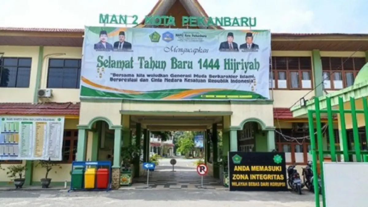 Gedung MAN 2 Pekanbaru saat diambil dari depan madrasah, belum lama ini.  (Humas MAN 2 Pekanbaru untuk Riau Pos)