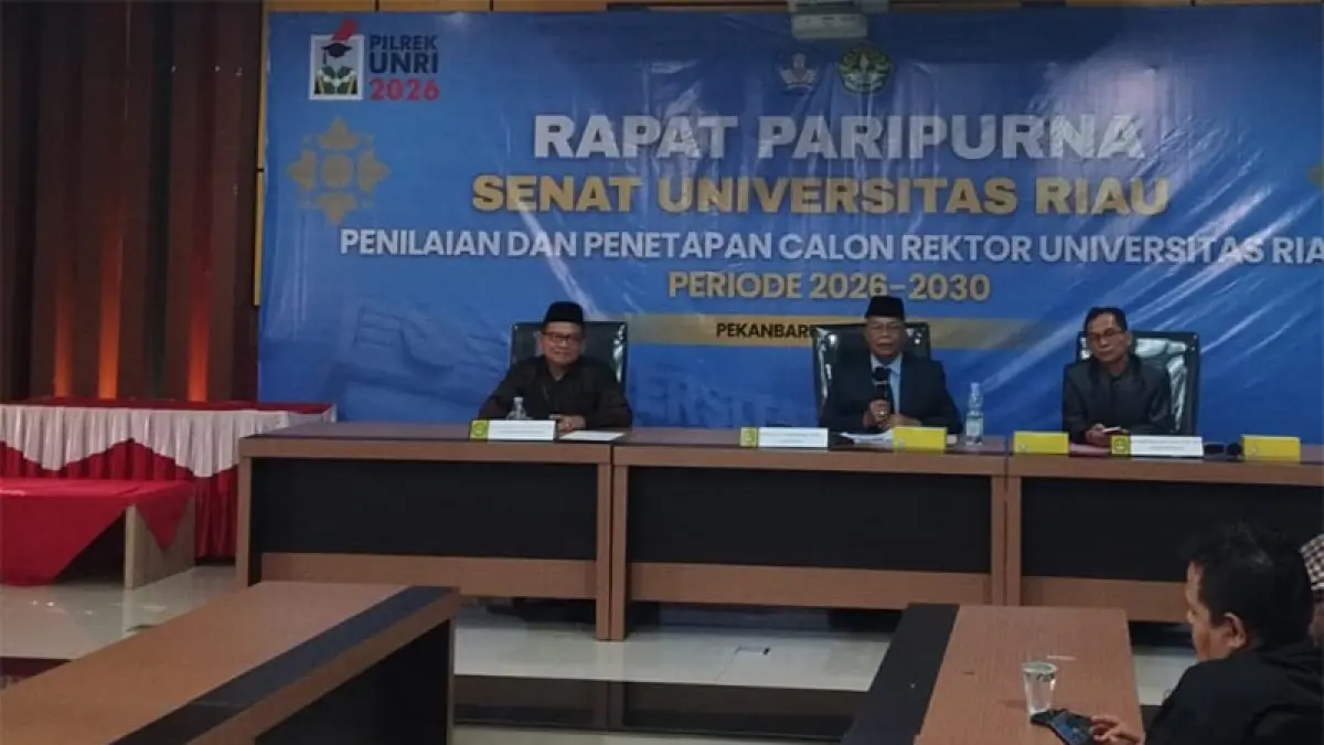 Senat Universitas Riau resmi menetapkan tiga calon rektor yang akan melaju ke tahap akhir Pemilihan Rektor Periode 2026-2030, Rabu (8/7/2026) di Rektorat Unri. (Foto Dofi Iskandar)
