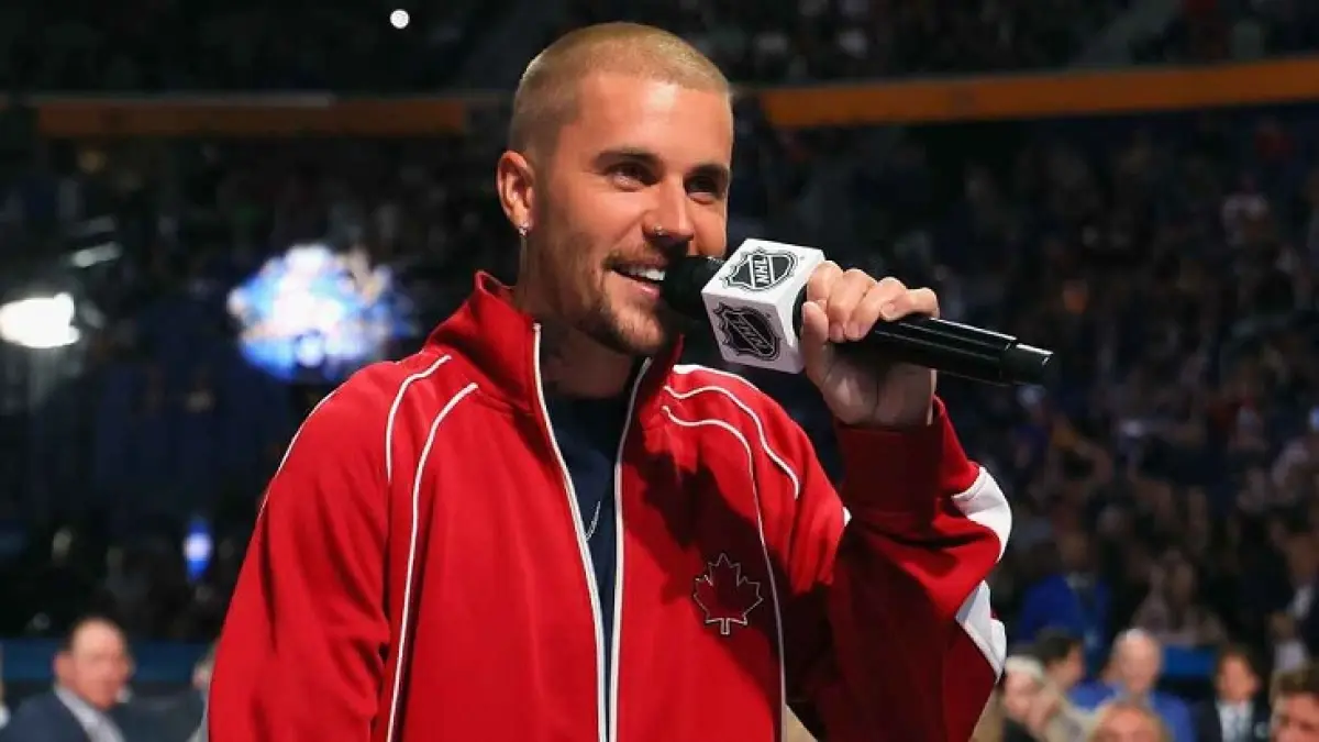 Penyanyi Justin Bieber saat menghadiri draft NHL 2026 bulan lalu. (Bruce Bennett/Getty Images)