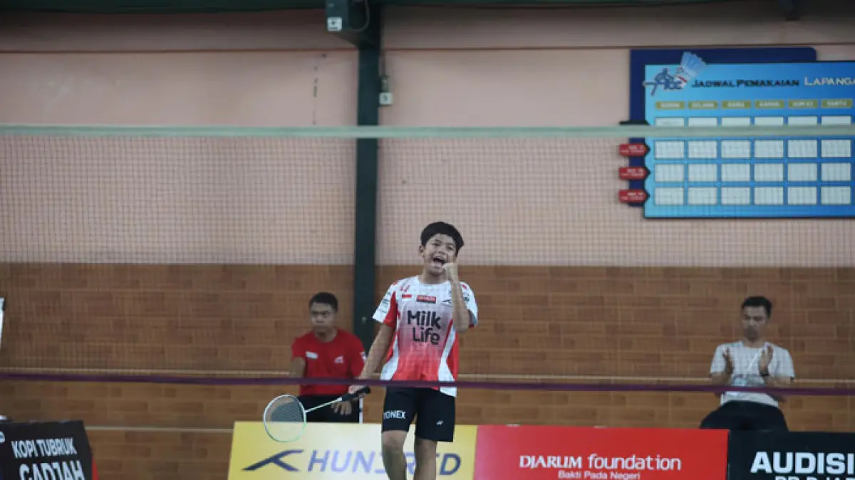 Peserta audisi umum PB Djarum 2026 di Pekanbaru saat mengikuti pertandingan, Jumat (10/7/2026). (PB Djarum untuk Riaupos.co)