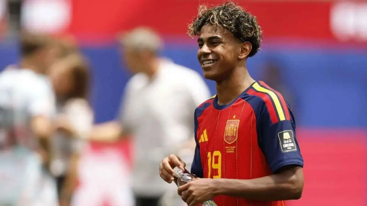 Lamine Yamal bereaksi setelah kemenangan Spanyol atas Belgia di perempatfinal Piala Dunia. CHRISTOPHER TORRES/EPA/Shutterstock)