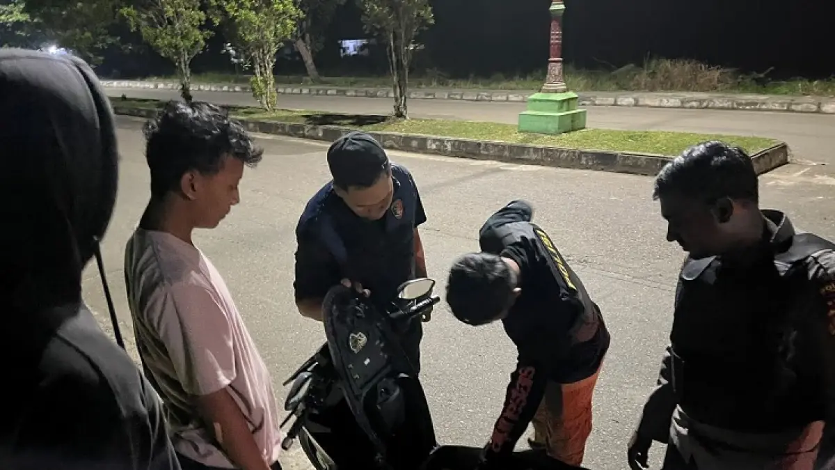 Tim RAGA Polres Kuansing melakukan patroli di seputar Kota Telukkuantan, Jumat (10/7/2026) hingga tengah malam. (Polres Kuansing)
