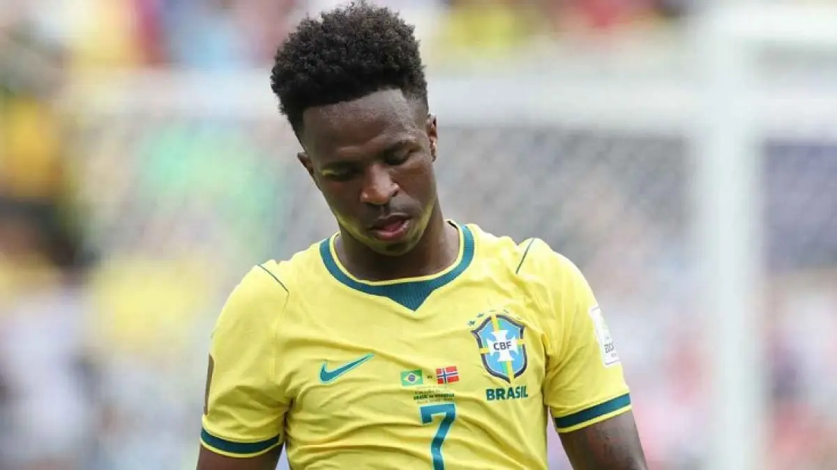 Vinícius Júnior menunjukkan performa yang mengesankan selama Piala Dunia tetapi tidak dapat mencegah Brasil tersingkir di Babak 16 Besar Piala Dunia 2026. (Rob Newell - CameraSport via Getty Images)