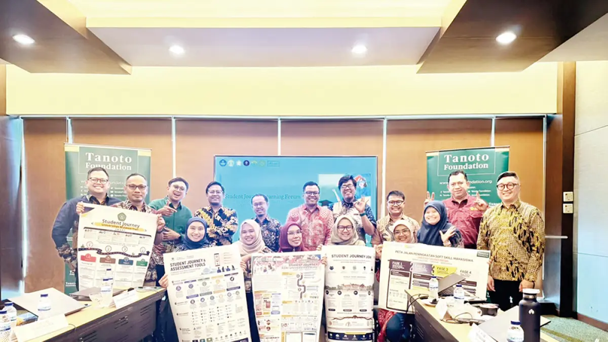 FOTO BERSAMA: Tim Student Journey ASRI Unri foto bersama sempena acara Student Journey Learning Forum di IPB Convention Center, Bogor, Jumat (10/7/2026).(Unri untuk Riau Pos)