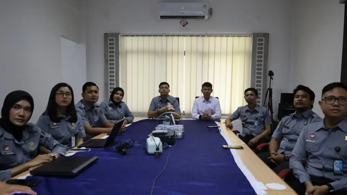 Kepala Kanwil Kemenkum Riau Rudy Hendra Pakpahan bersama pejabat jajaran mengikuti Transfer Knowledge Pengelolaan Pengaduan dan Keamanan Siber, Selasa (14/7/2026). (Humas Kanwil Kemenkum Riau)