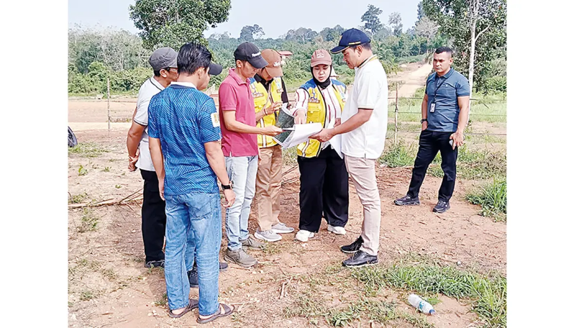 LAKUKAN SURVEI: Tim BPPS Kementerian PU melakukan survei lanjutan lokasi Sekolah Rakyat di lahan seluas 6,8 Ha Desa RTU, Kecamatan Rambah, Kabupaten Rohul, baru-baru ini. (Dinas Kominfo Rohul untuk Riau Pos).