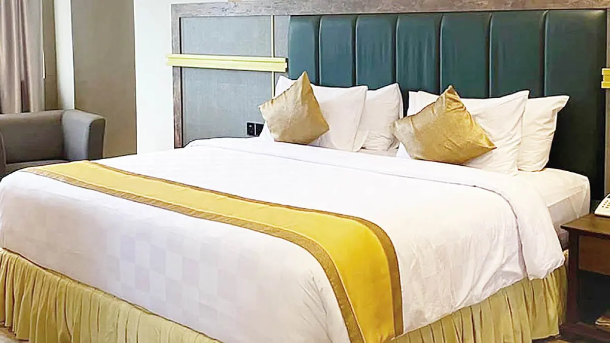 Mutiara Merdeka Hotel Pekanbaru menawarkan promo menginap selama bulan Juli 2026. (mutiara merdeka hotel untuk riau pos)
