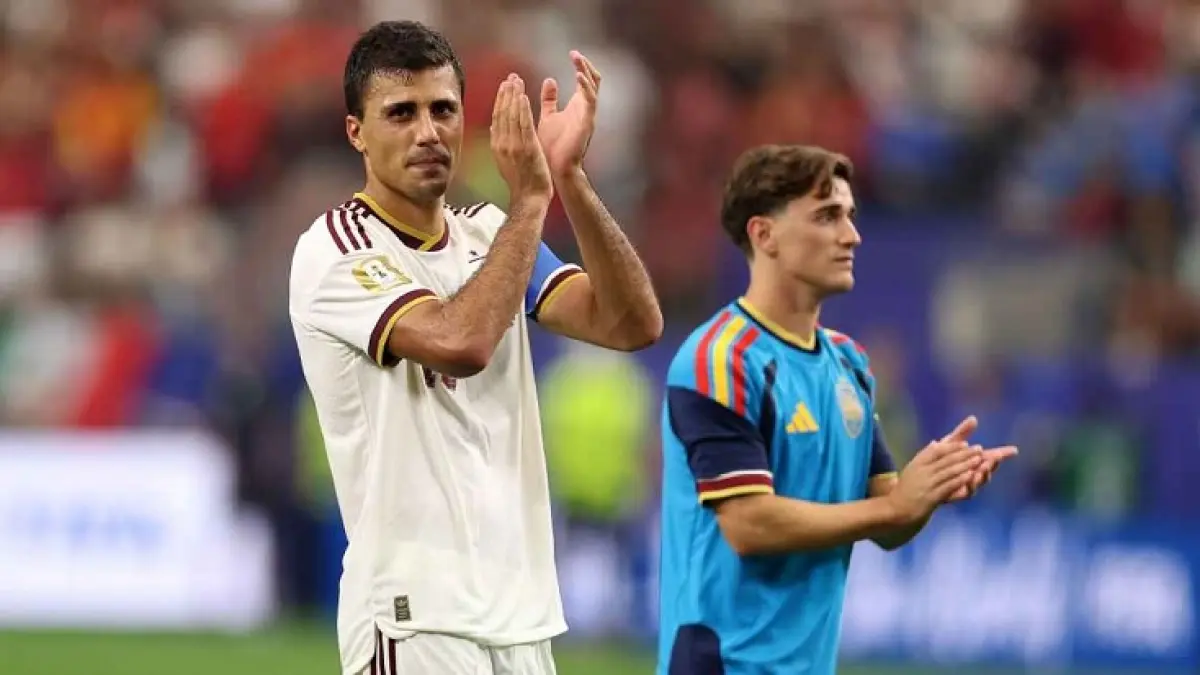 Gelandang Spanyol, Rodri, telah membantu timnya menahan lawan hanya dengan satu kali kebobolan selama Piala Dunia 2026. (Molly Darlington/Getty Images)

&nbsp;