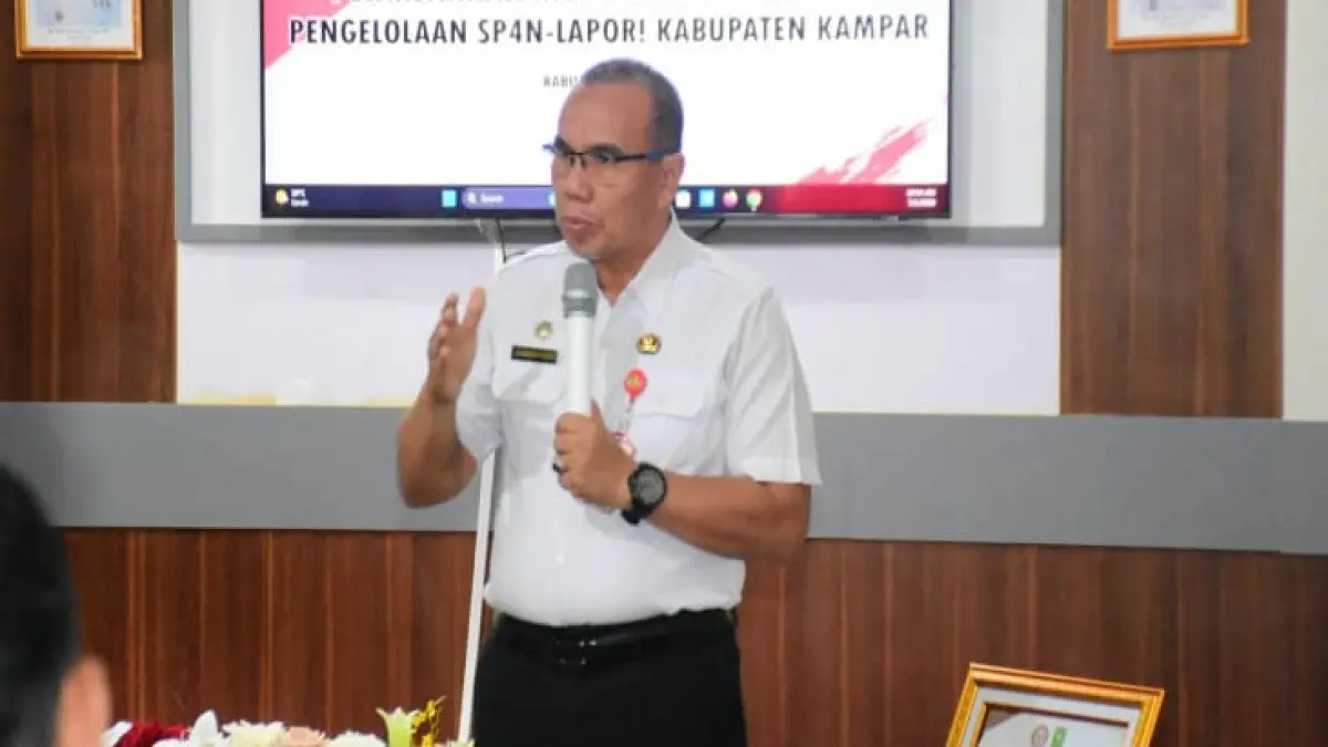 Kadis Kominfo dan Persandian Kabupaten Kampar Lukmansyah Badoe. (Dok Riaupos.co)