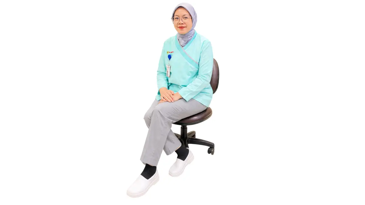 Perawat Luka dan Stoma RS Awal Bros Sudirman Pekanbaru, Ns. Titi Ahkrianti, S.Kep,WOC(ET)N